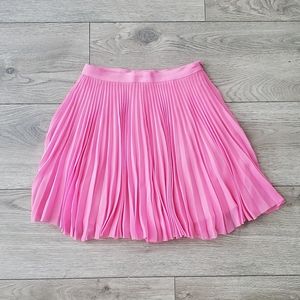 WILFRED Mini Pleated Chiffon Skirt Size XS in Pink. From Aritzia.
